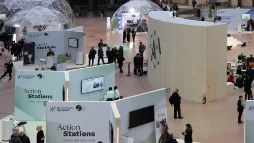 قمة العمل للذكاء الاصطناعي في باريس، حيث يتجمع القادة وصناع السياسات لمناقشة الابتكار، مع غياب حوار حول عسكرة الذكاء الاصطناعي.